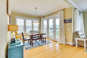 Walk to Beach: Coastal Carolina Home w/ Decks!