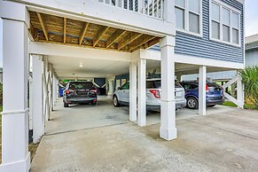 Walk to Beach: Coastal Carolina Home w/ Decks!