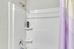 OKC Area Home: 22 Mi to Downtown