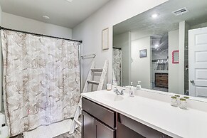 OKC Area Home: 22 Mi to Downtown