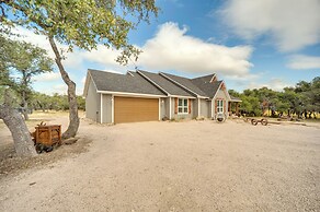 Family-friendly Johnson City Home Near State Parks