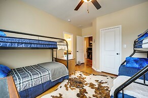 Family-friendly Johnson City Home Near State Parks