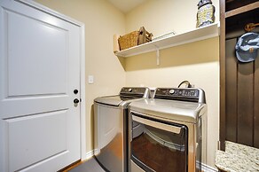 Family-friendly Johnson City Home Near State Parks