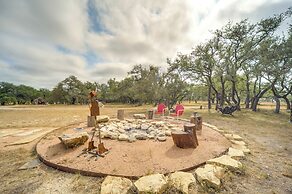 Family-friendly Johnson City Home Near State Parks