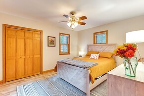 Walk to White Lake State Park: Gem w/ Ski Locker!
