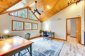 Walk to White Lake State Park: Gem w/ Ski Locker!