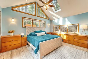 Walk to White Lake State Park: Gem w/ Ski Locker!