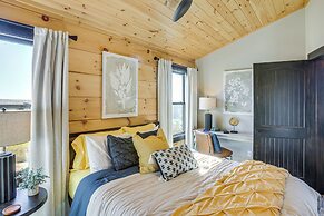 Stunning Hilham Home w/ Hot Tub, Views & Fire Pit!