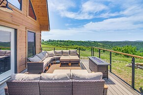 Stunning Hilham Home w/ Hot Tub, Views & Fire Pit!
