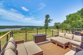 Stunning Hilham Home w/ Hot Tub, Views & Fire Pit!