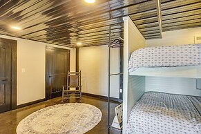 Stunning Hilham Home w/ Hot Tub, Views & Fire Pit!