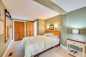 1 Mi to Story Land: Spacious Home w/ Mtn Views!