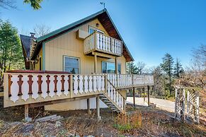 1 Mi to Story Land: Spacious Home w/ Mtn Views!