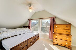 1 Mi to Story Land: Spacious Home w/ Mtn Views!
