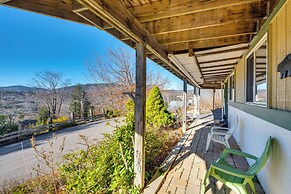 1 Mi to Story Land: Spacious Home w/ Mtn Views!