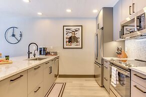 Between Beaver Creek & Vail: Modern Condo w/ View!