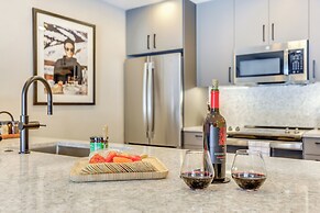 Between Beaver Creek & Vail: Modern Condo w/ View!