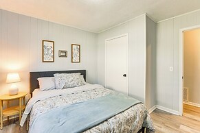 Walk to Downtown & Coffee Shop: Thomasville Escape