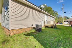 Walk to Downtown & Coffee Shop: Thomasville Escape