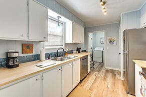 Walk to Downtown & Coffee Shop: Thomasville Escape