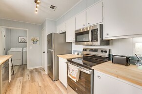 Walk to Downtown & Coffee Shop: Thomasville Escape