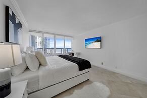 Unforgettable Waterside Next to Art Basel Context