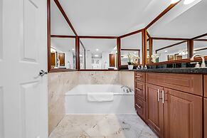 Unforgettable Waterside Next to Art Basel Context