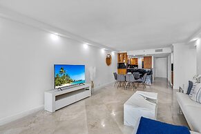 Unforgettable Waterside Next to Art Basel Context