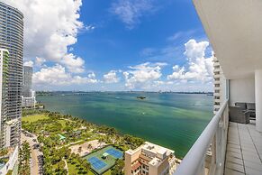 Unforgettable Waterside Next to Art Basel Context