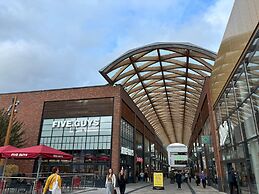 Chic Studio in Bracknell at Convenient Location