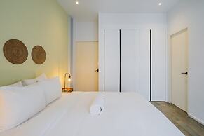 w Marvelous 2BR w Rooftop Pool In Casco Antiguo