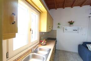 Villa Rouvis With Outdoor Hot Tub