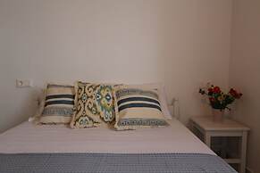 Villa Rouvis With Outdoor Hot Tub