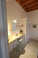 Villa Rouvis With Outdoor Hot Tub