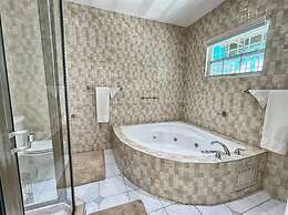 Villa Isabella Discovery Bay