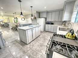 Villa Isabella Discovery Bay