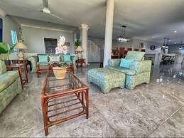 Villa Isabella Discovery Bay