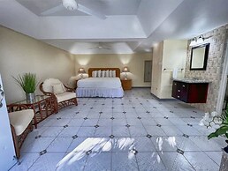 Villa Isabella Discovery Bay