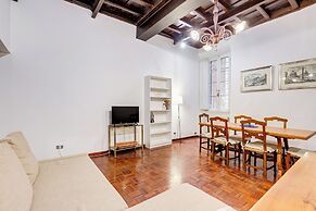 Spanish Steps Spacious Apartment