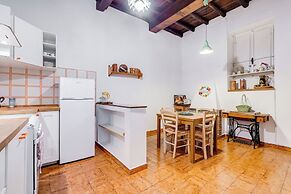 Spanish Steps Spacious Apartment