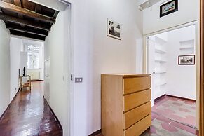Spanish Steps Spacious Apartment