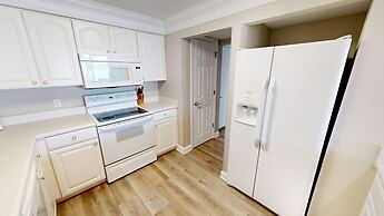 Beach House 202a 2 Bedroom Condo