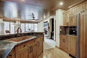 Beautiful Mountain View 2br Condo - Ski-in/out 2 Bedroom Condo