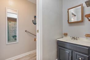 Lazy Lagoon 1 Bedroom Home