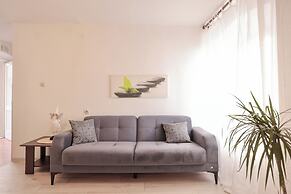 Viva - 2 bedroom apt in city centar