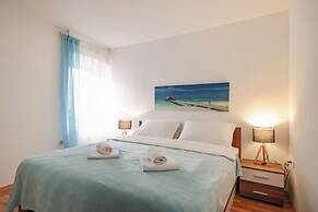 Viva - 2 bedroom apt in city centar