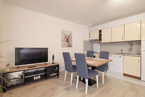 Viva - 2 bedroom apt in city centar