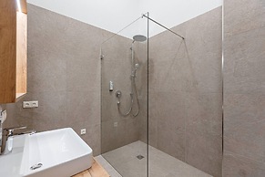 Exclusive Apartment Near Mittersill