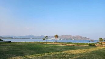 The Udaisarovar - Lakeside Paradise