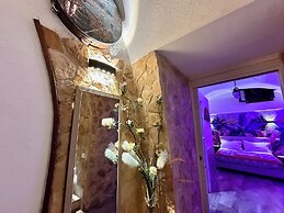 Window in the Stone Naples